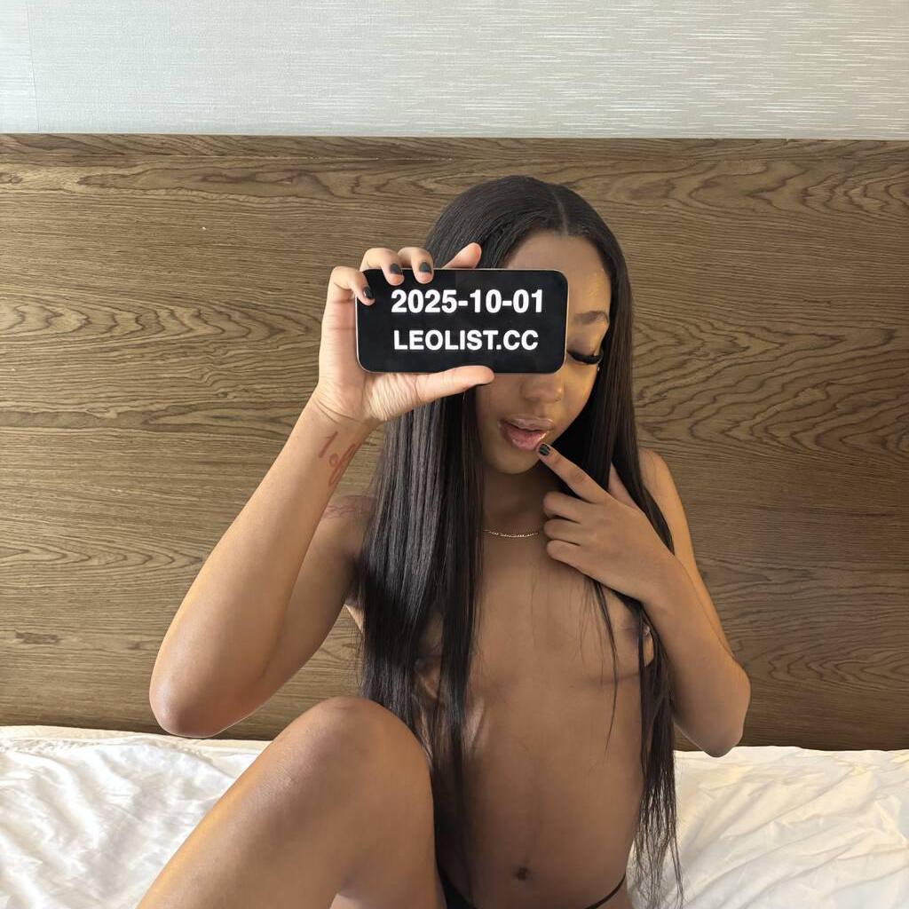 
                        Desire
                     is Female Escorts. | Niagara | Ontario | Canada | canadatopescorts.com 