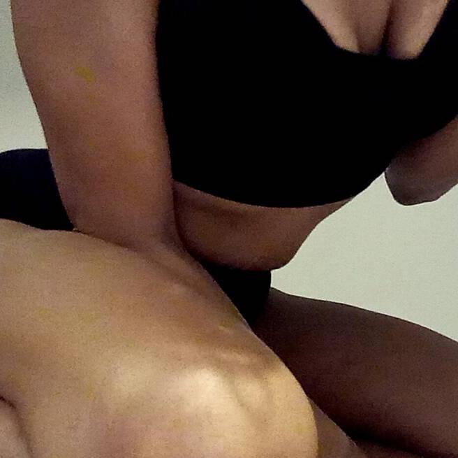 
                        Naomi
                     is Female Escorts. | Guelph | Ontario | Canada | canadatopescorts.com 