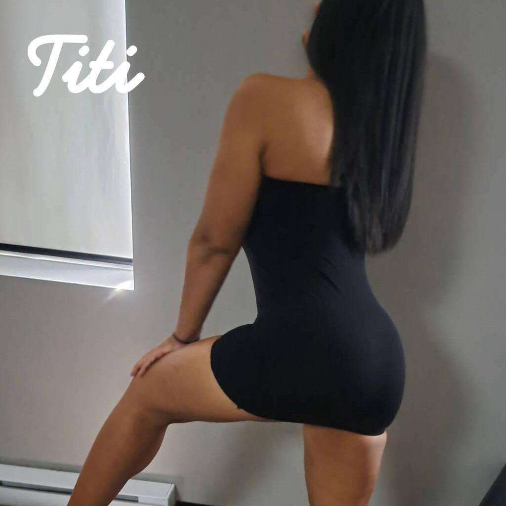 
                        Jen,Ann,Pri,Tit,Dal
                     is Female Escorts. | Quebec City | Quebec | Canada | canadatopescorts.com 