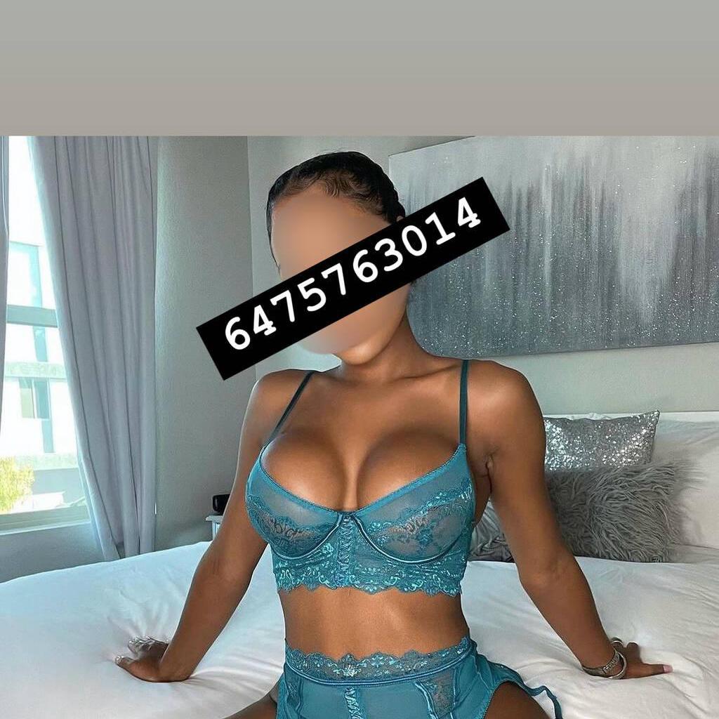 
                        Kellyy
                     is Female Escorts. | Barrie | Ontario | Canada | canadatopescorts.com 
