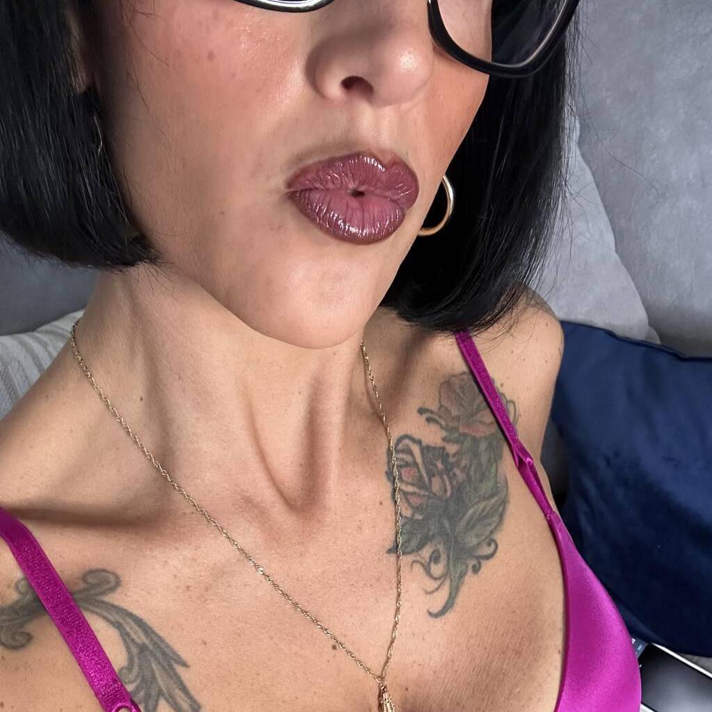 
                        Alicia italienne de luxe
                     is Female Escorts. | Montreal | Quebec | Canada | canadatopescorts.com 