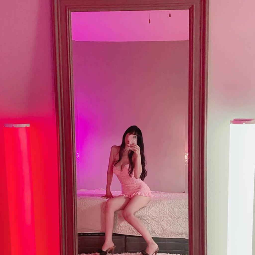 
                        Olivia
                     is Female Escorts. | Calgary | Alberta | Canada | canadatopescorts.com 