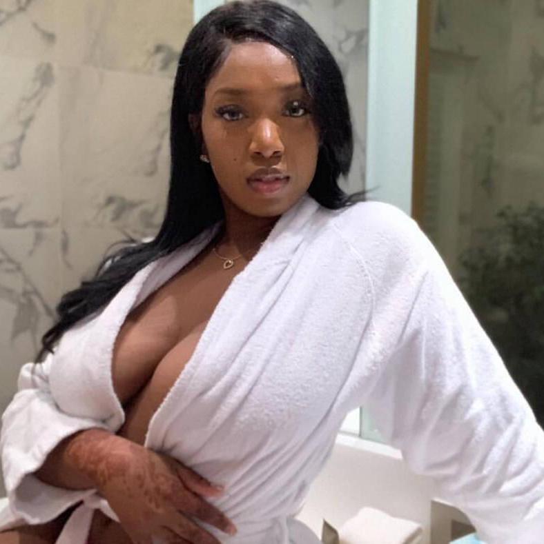 
                        Lesa
                     is Female Escorts. | belleville | Ontario | Canada | canadatopescorts.com 