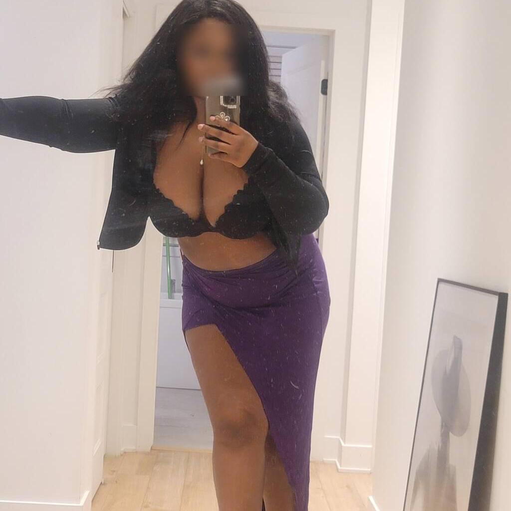 
                        Vivi
                     is Female Escorts. | Quebec City | Quebec | Canada | canadatopescorts.com 