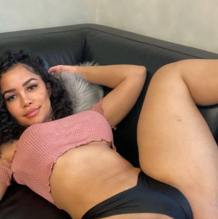 
                        Sharon
                     is Female Escorts. | Regina | Saskatchewan | Canada | canadatopescorts.com 