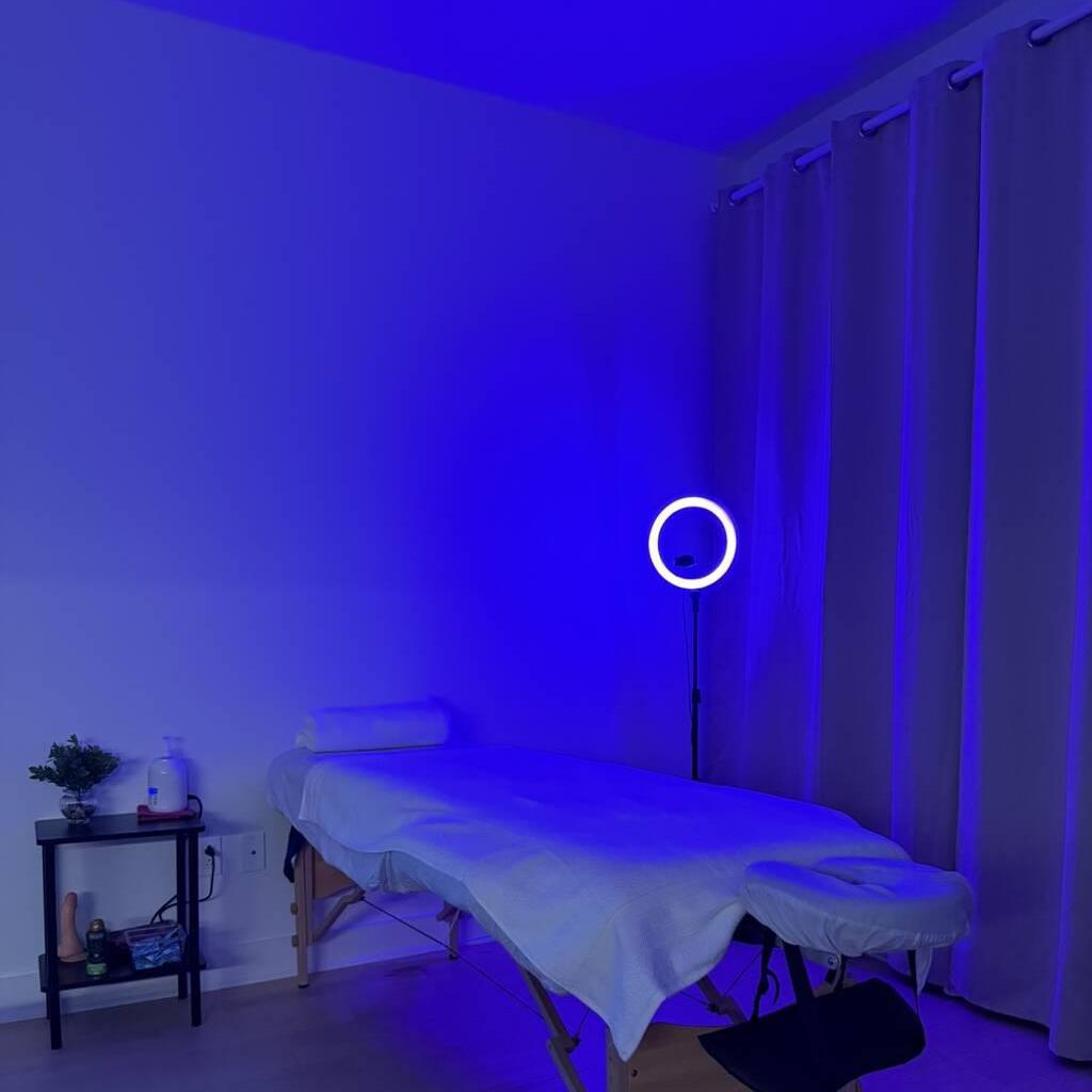 
                        MEGAN incall CASH
                     is Female Escorts. | Montreal | Quebec | Canada | canadatopescorts.com 