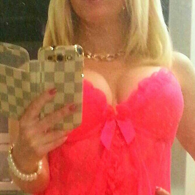 
                        ELENA Toronto
                     is Female Escorts. | Toronto | Ontario | Canada | canadatopescorts.com 