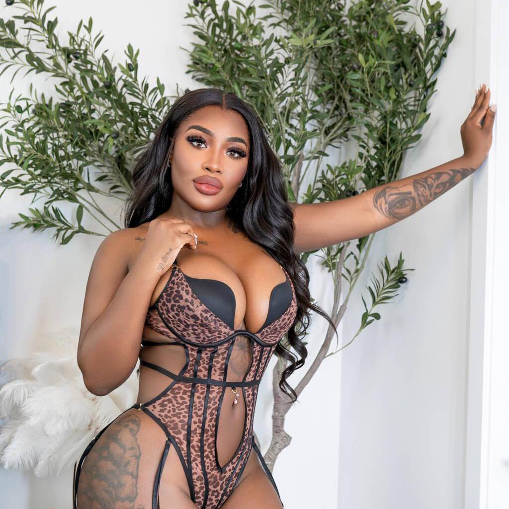 
                        Aaliyah
                     is Female Escorts. | Winnipeg | Manitoba | Canada | canadatopescorts.com 