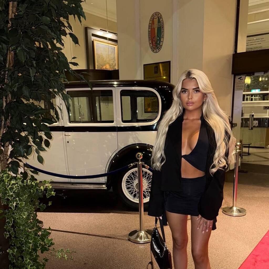 
                        Amélia
                     is Female Escorts. | Sherbrooke | Quebec | Canada | canadatopescorts.com 