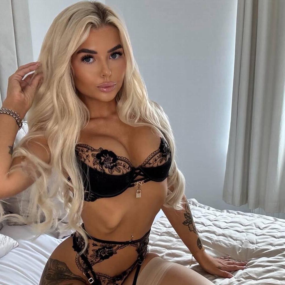 
                        Amélia
                     is Female Escorts. | Sherbrooke | Quebec | Canada | canadatopescorts.com 