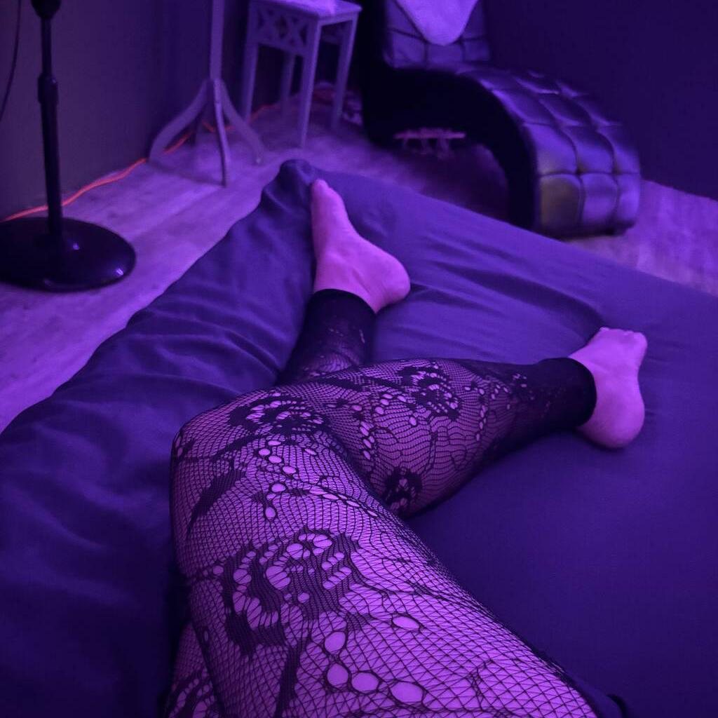 
                        Harem
                     is Female Escorts. | Edmonton | Alberta | Canada | canadatopescorts.com 