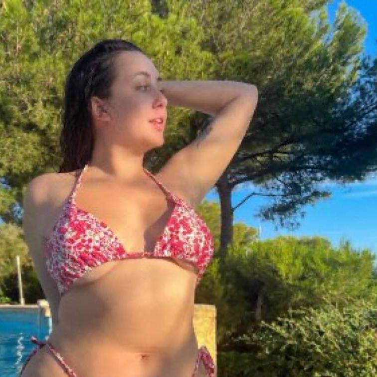 
                        Ashley
                     is Female Escorts. | Cornwall | Ontario | Canada | canadatopescorts.com 