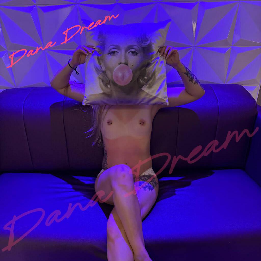 
                        Dana
                     is Female Escorts. | Barrie | Ontario | Canada | canadatopescorts.com 