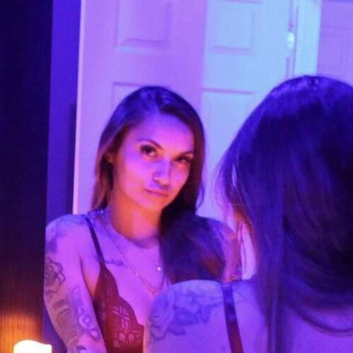 
                        Julia
                     is Female Escorts. | Montreal | Quebec | Canada | canadatopescorts.com 