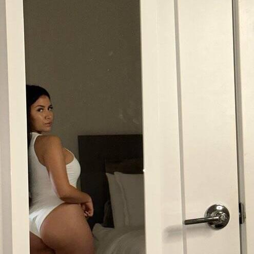 
                        Elfie
                     is Female Escorts. | belleville | Ontario | Canada | canadatopescorts.com 