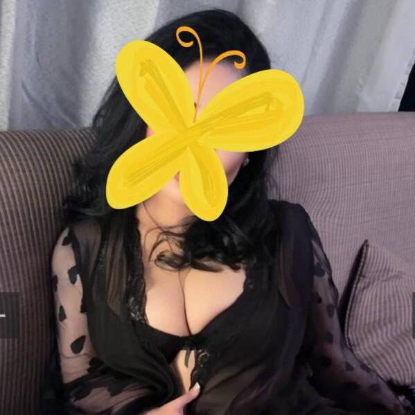 
                        Monica
                     is Female Escorts. | Montreal | Quebec | Canada | canadatopescorts.com 