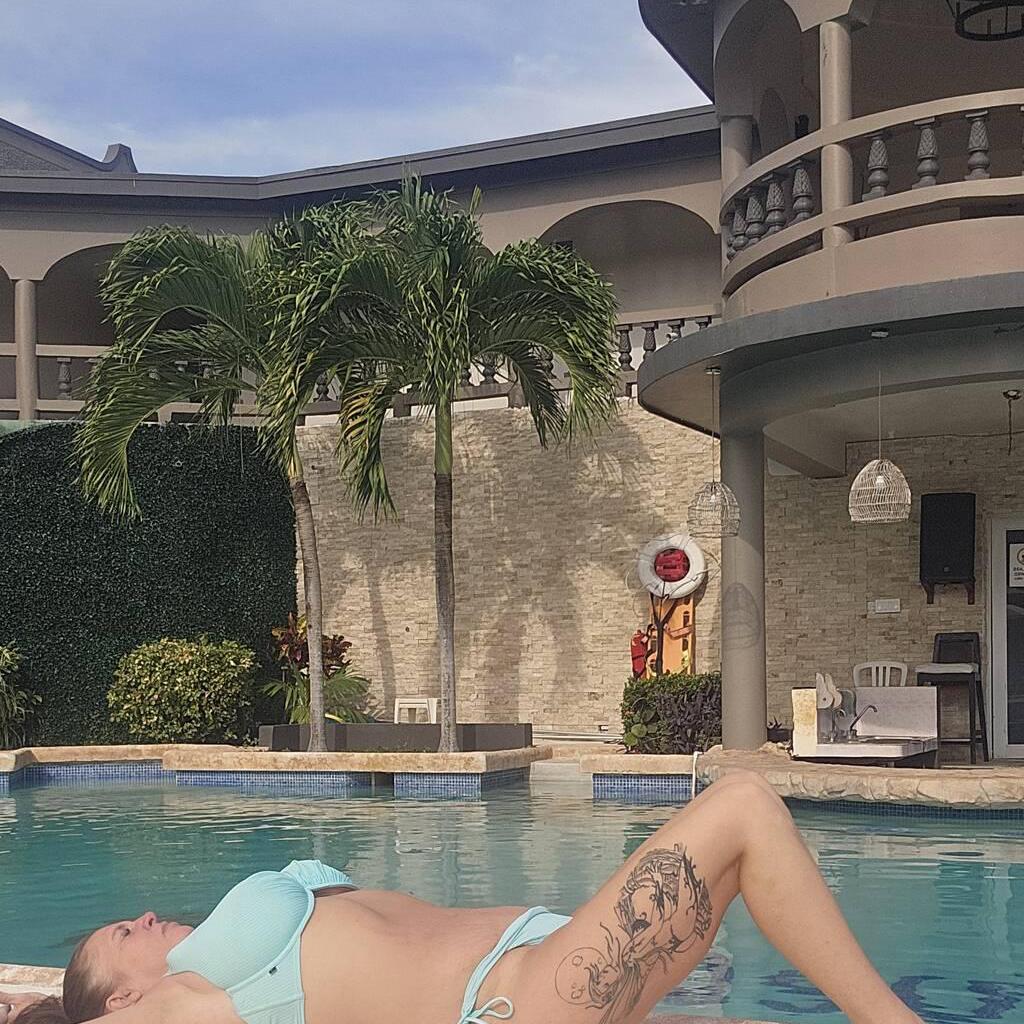 
                        Cougar
                     is Female Escorts. | Brandon | Manitoba | Canada | canadatopescorts.com 