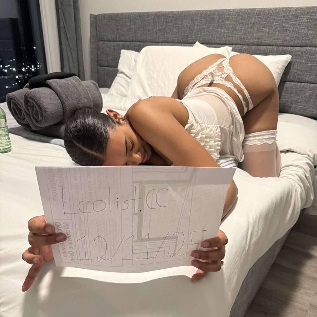 
                        Bella
                     is Female Escorts. | Kitchener | Ontario | Canada | canadatopescorts.com 