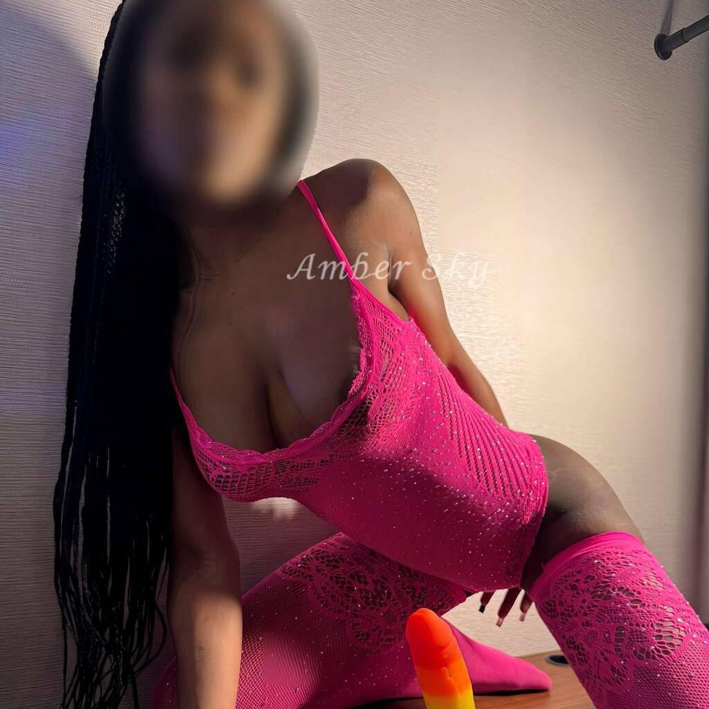 
                        Amber Skyyy
                     is Female Escorts. | Edmonton | Alberta | Canada | canadatopescorts.com 