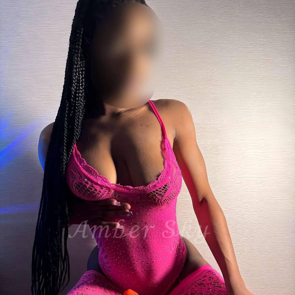 
                        Amber Skyyy
                     is Female Escorts. | Edmonton | Alberta | Canada | canadatopescorts.com 