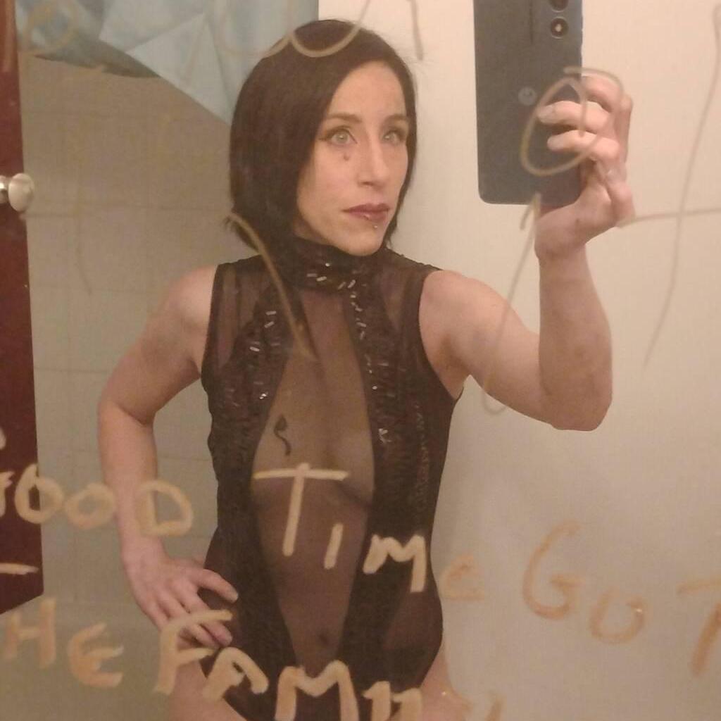 
                        Hailey/ AKA throut goat
                     is Female Escorts. | Hamilton | Ontario | Canada | canadatopescorts.com 