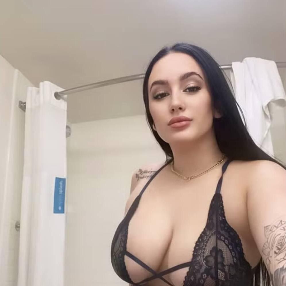 
                        Sara
                     is Female Escorts. | Quebec City | Quebec | Canada | canadatopescorts.com 