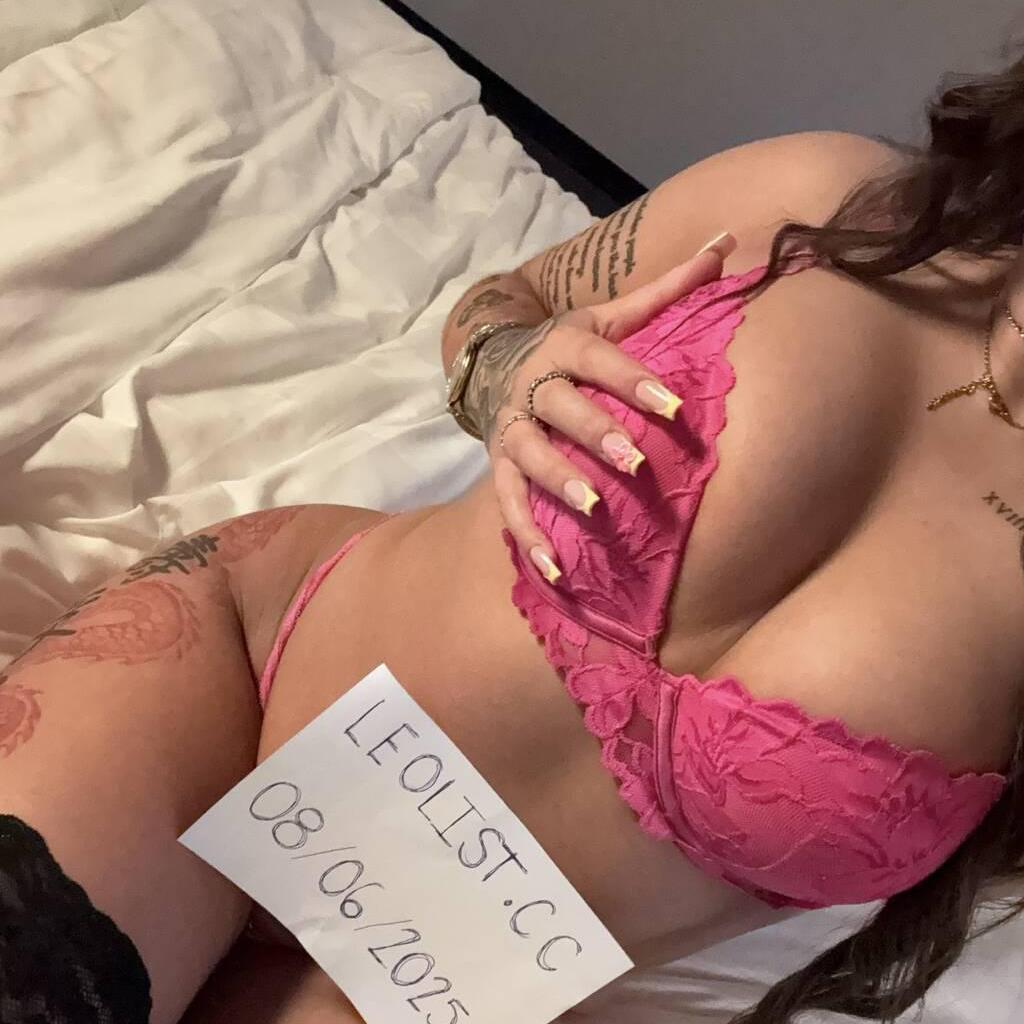 
                        Selena
                     is Female Escorts. | Quebec City | Quebec | Canada | canadatopescorts.com 