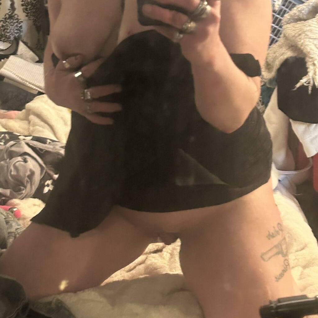 
                        Tina
                     is Female Escorts. | Hamilton | Ontario | Canada | canadatopescorts.com 