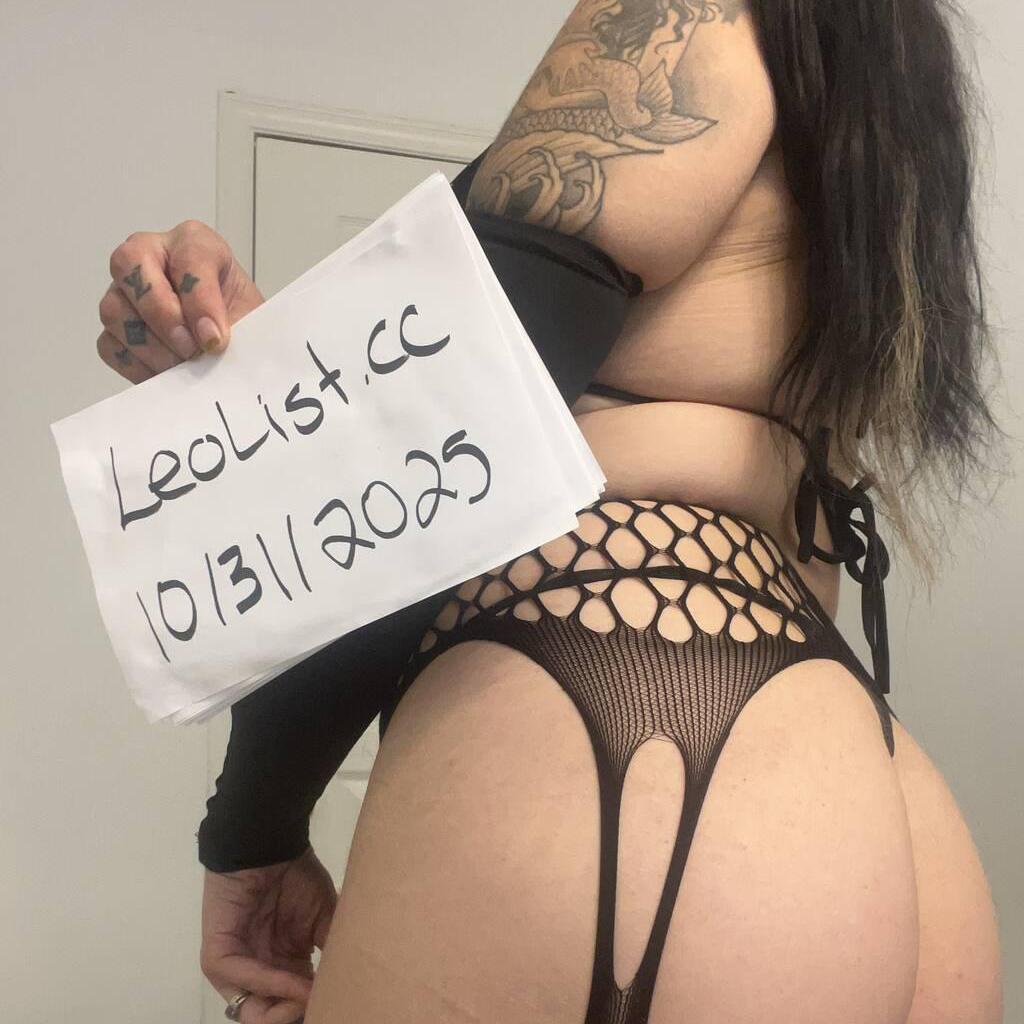 
                        ALYSSA
                     is Female Escorts. | Lethbridge | Alberta | Canada | canadatopescorts.com 