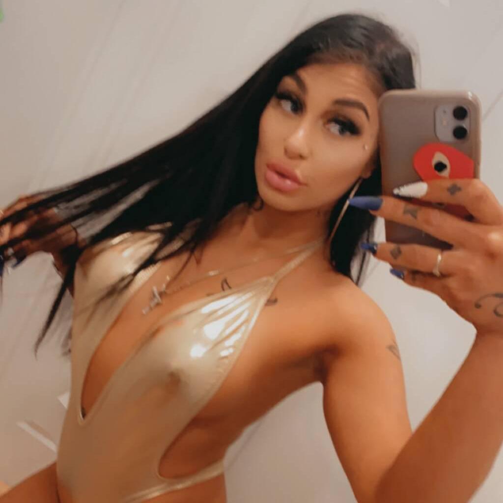 
                        ALYSSA
                     is Female Escorts. | Lethbridge | Alberta | Canada | canadatopescorts.com 