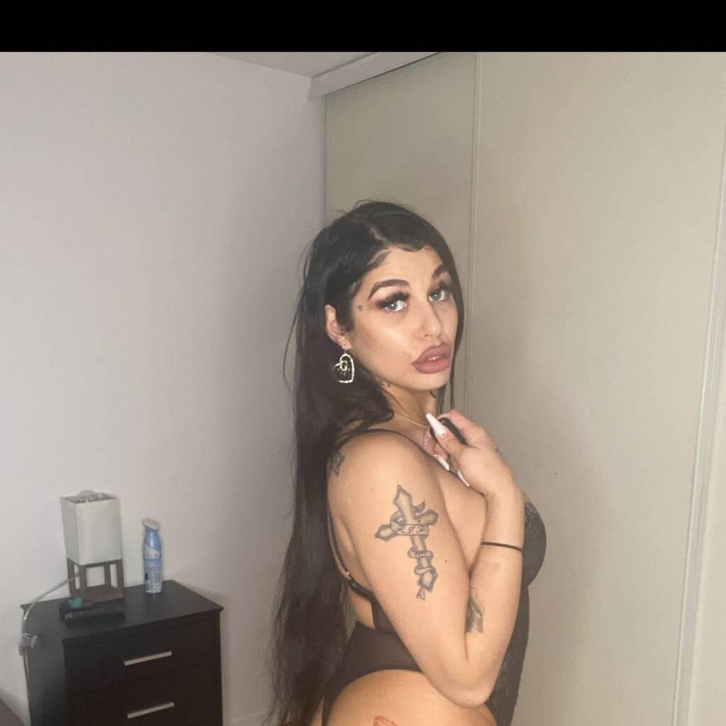 
                        ALYSSA
                     is Female Escorts. | Lethbridge | Alberta | Canada | canadatopescorts.com 