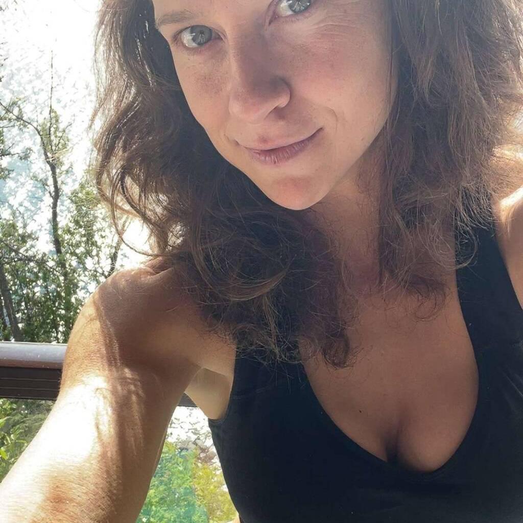 
                        SartanMama403.963.6762
                     is Female Escorts. | Red Deer | Alberta | Canada | canadatopescorts.com 