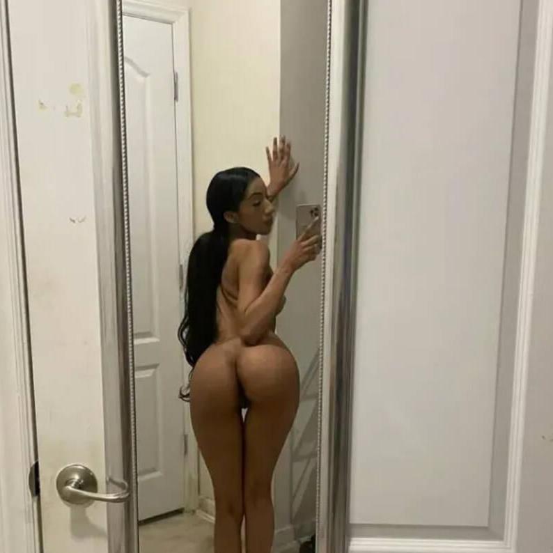 
                        Kiara
                     is Female Escorts. | St. Albert | Alberta | Canada | canadatopescorts.com 