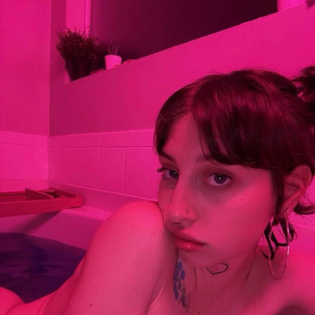 
                        MELODY
                     is Female Escorts. | St. John | New Brunswick | Canada | canadatopescorts.com 