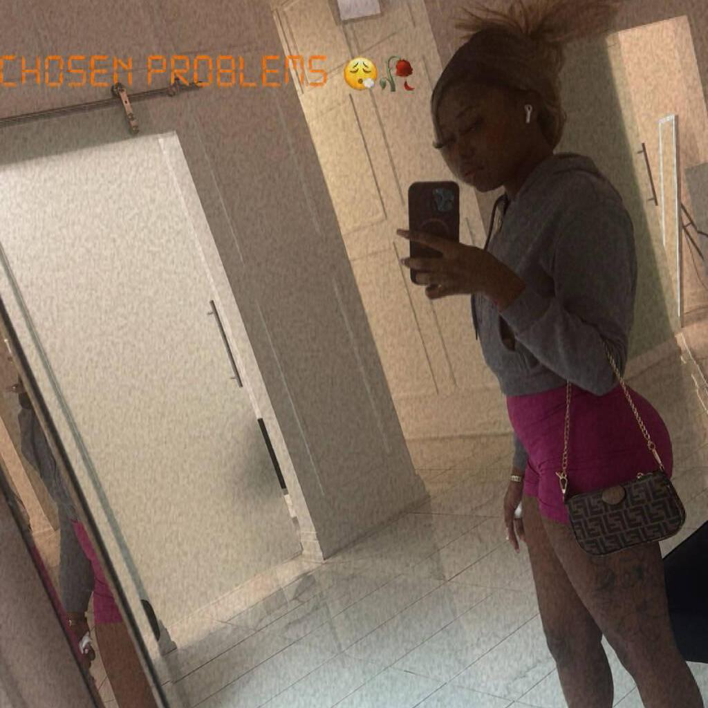 
                        Desiree
                     is Female Escorts. | Niagara | Ontario | Canada | canadatopescorts.com 