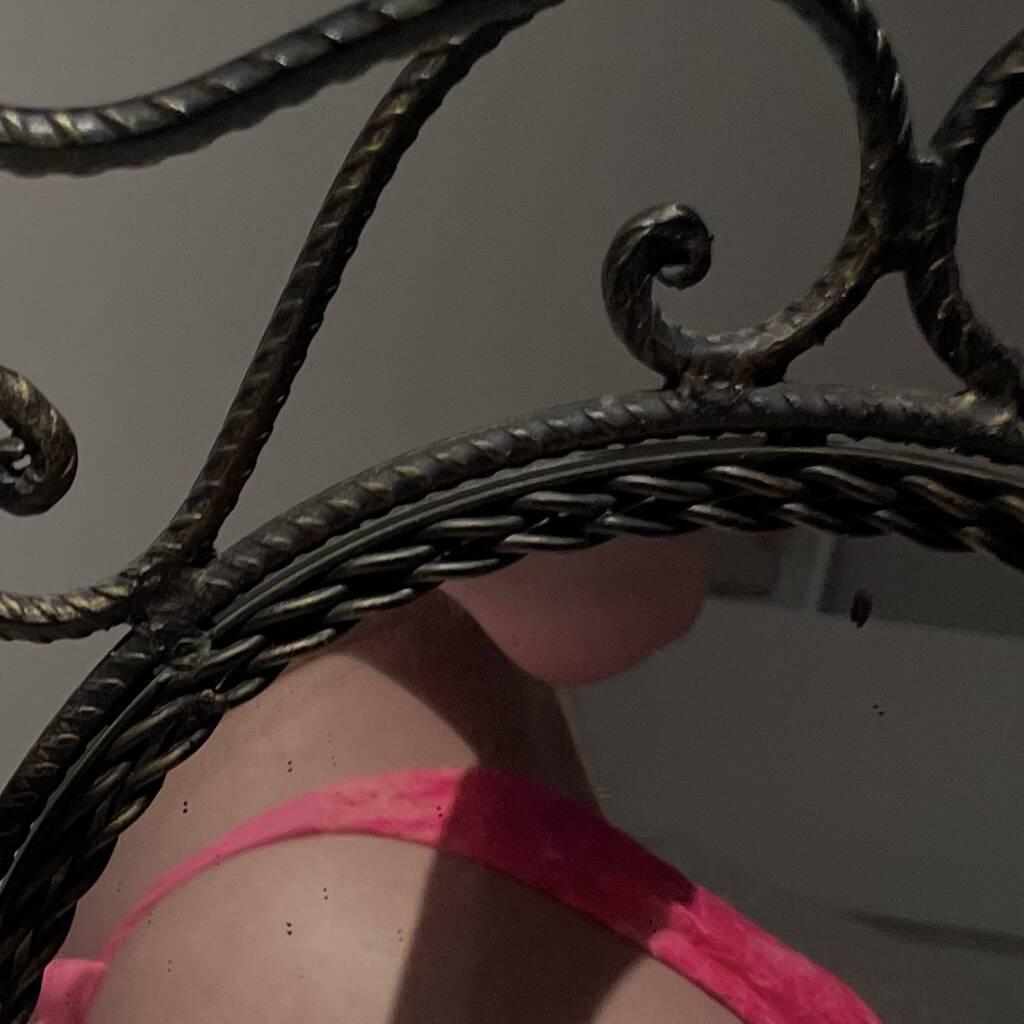 
                        LovelySexyKelly
                     is Female Escorts. | Sherbrooke | Quebec | Canada | canadatopescorts.com 