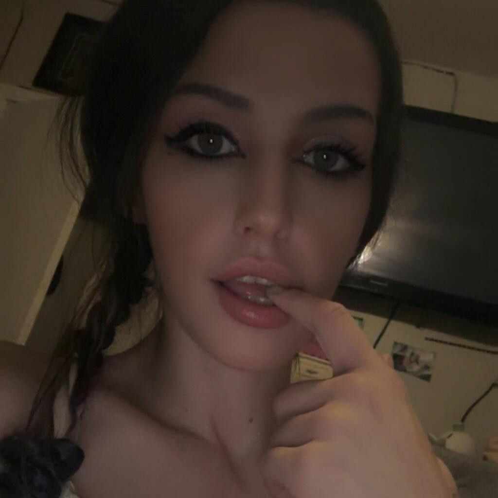 
                        Kitty
                     is Female Escorts. | Ottawa | Ontario | Canada | canadatopescorts.com 