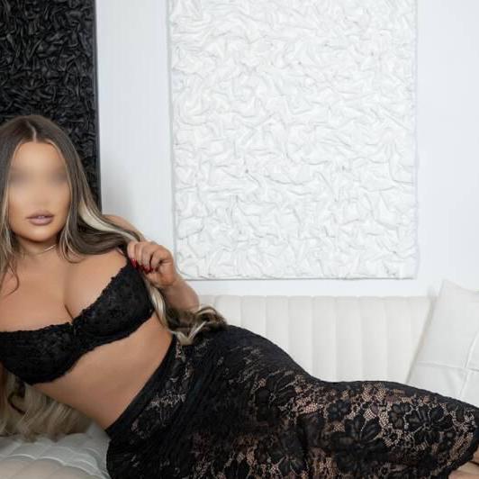 
                        Selene
                     is Female Escorts. | Winnipeg | Manitoba | Canada | canadatopescorts.com 