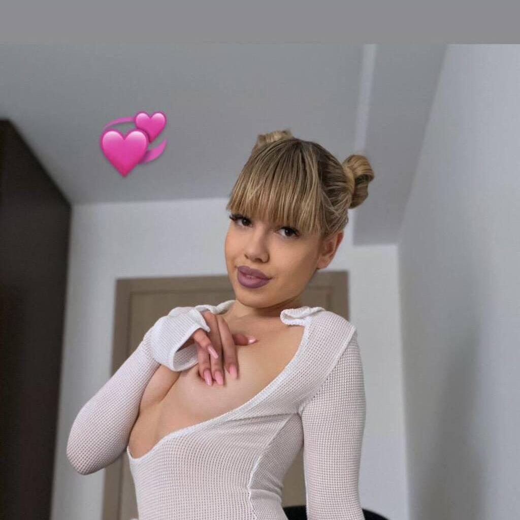 
                        Iris
                     is Female Escorts. | Lethbridge | Alberta | Canada | canadatopescorts.com 