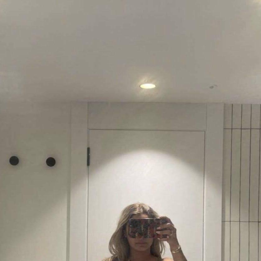 
                        Adriana
                     is Female Escorts. | Kelowna | British Columbia | Canada | canadatopescorts.com 