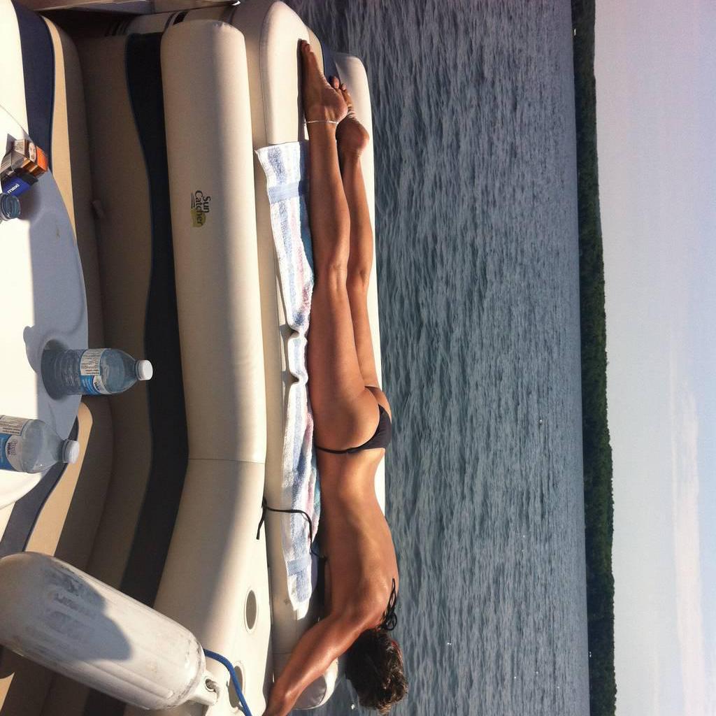 
                        Bella
                     is Female Escorts. | Kingston | Ontario | Canada | canadatopescorts.com 