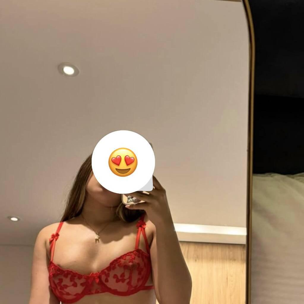 
                        Blue
                     is Female Escorts. | Toronto | Ontario | Canada | canadatopescorts.com 