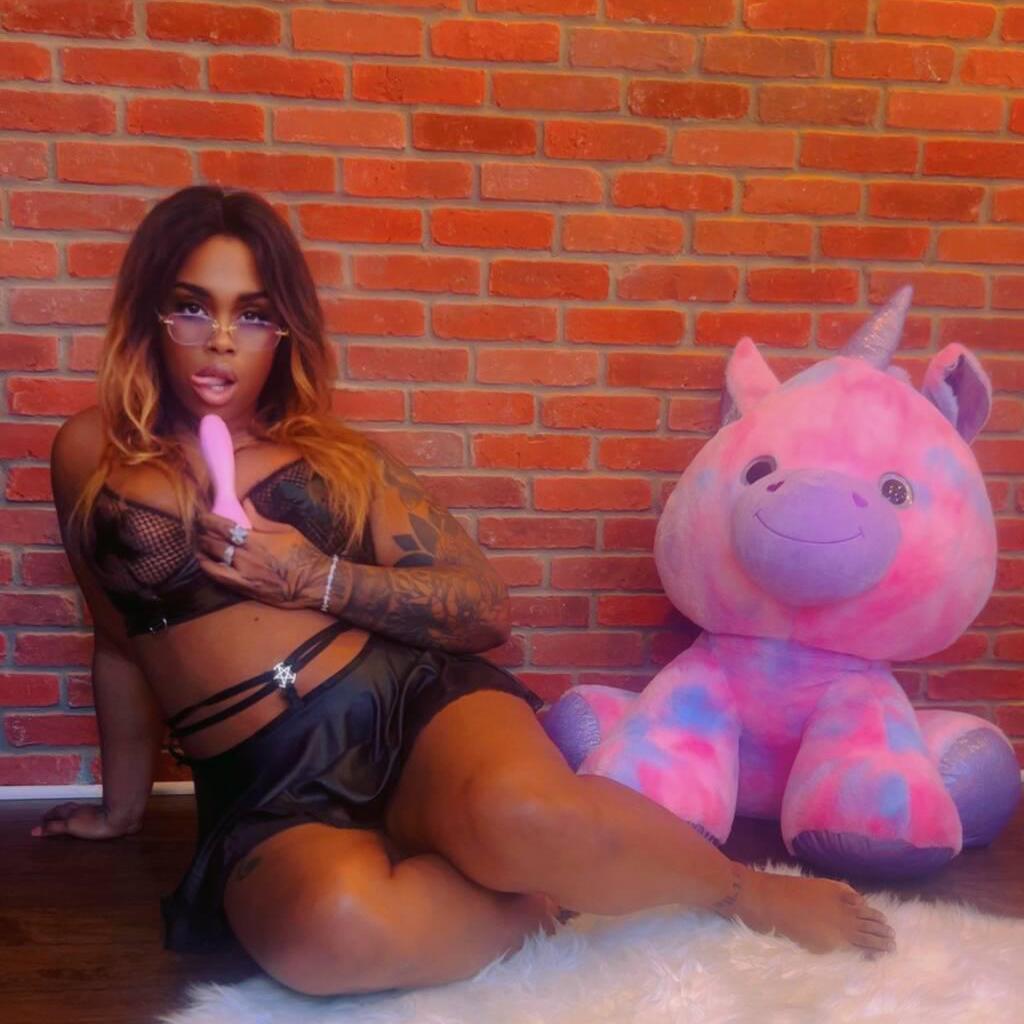 
                        BriXxotic
                     is Female Escorts. | Sherbrooke | Quebec | Canada | canadatopescorts.com 