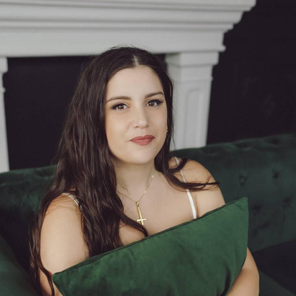 
                        Alice May
                     is Female Escorts. | Montreal | Quebec | Canada | canadatopescorts.com 