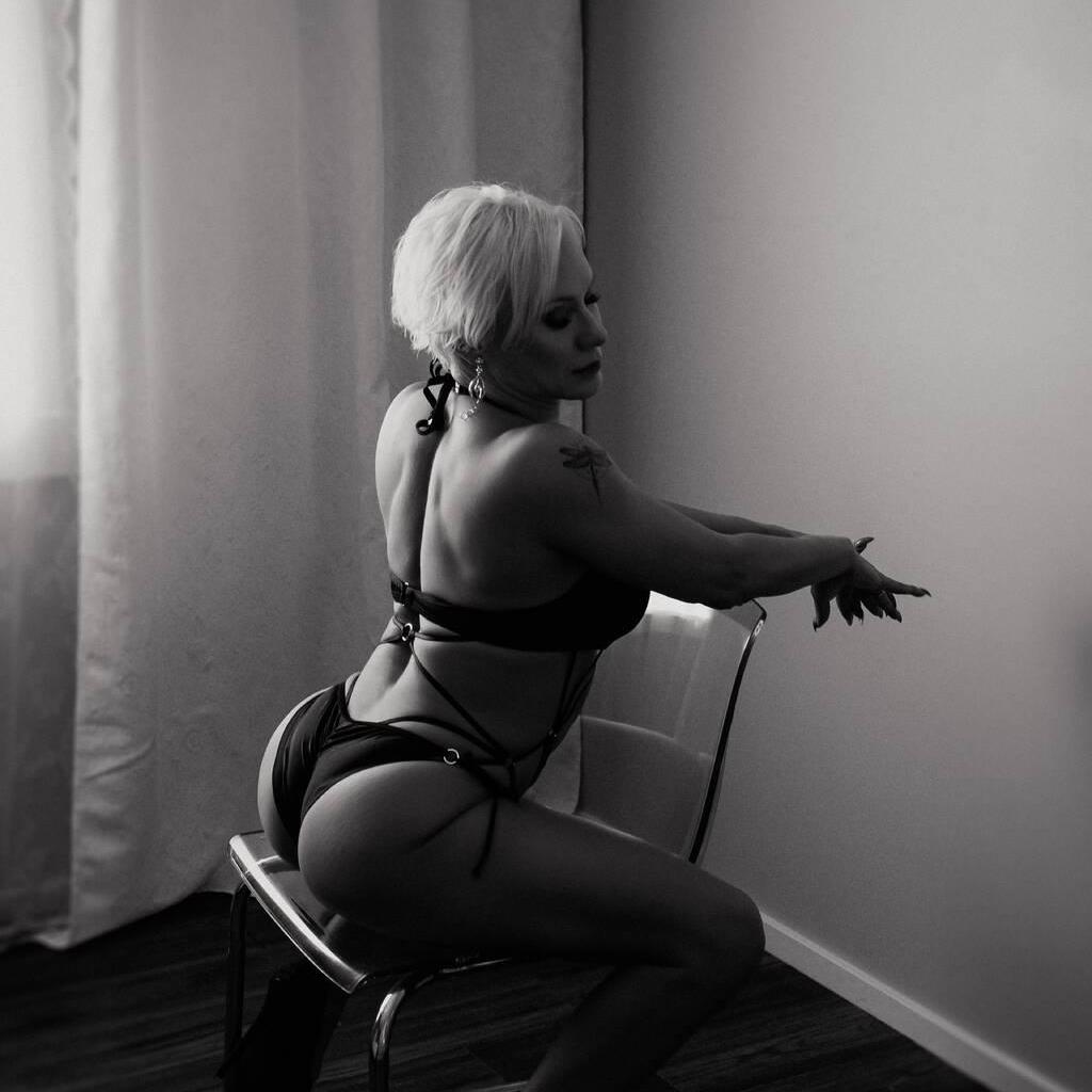 
                        Fitness Michelle
                     is Female Escorts. | Edmonton | Alberta | Canada | canadatopescorts.com 