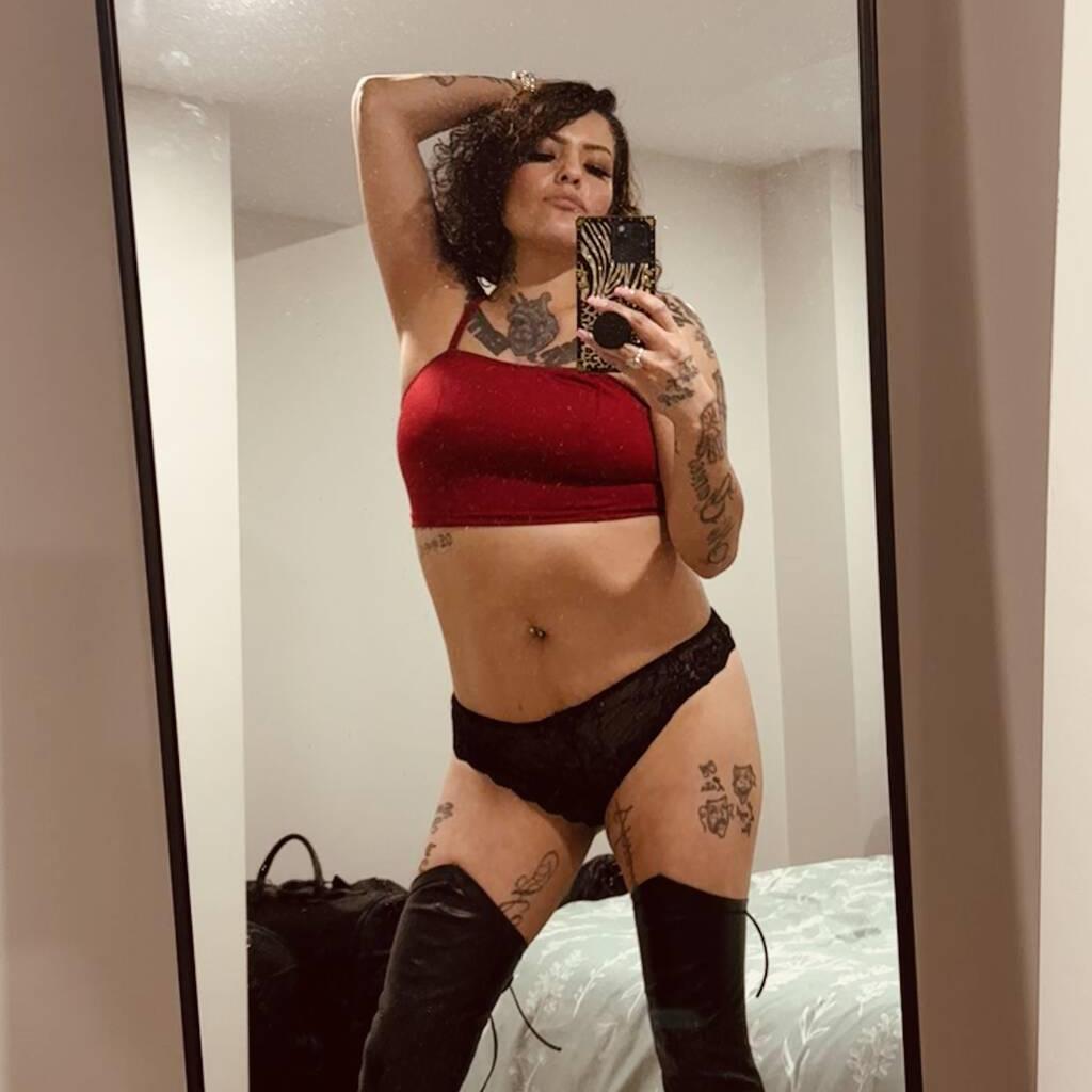 
                        CJ
                     is Female Escorts. | Owen Sound | Ontario | Canada | canadatopescorts.com 