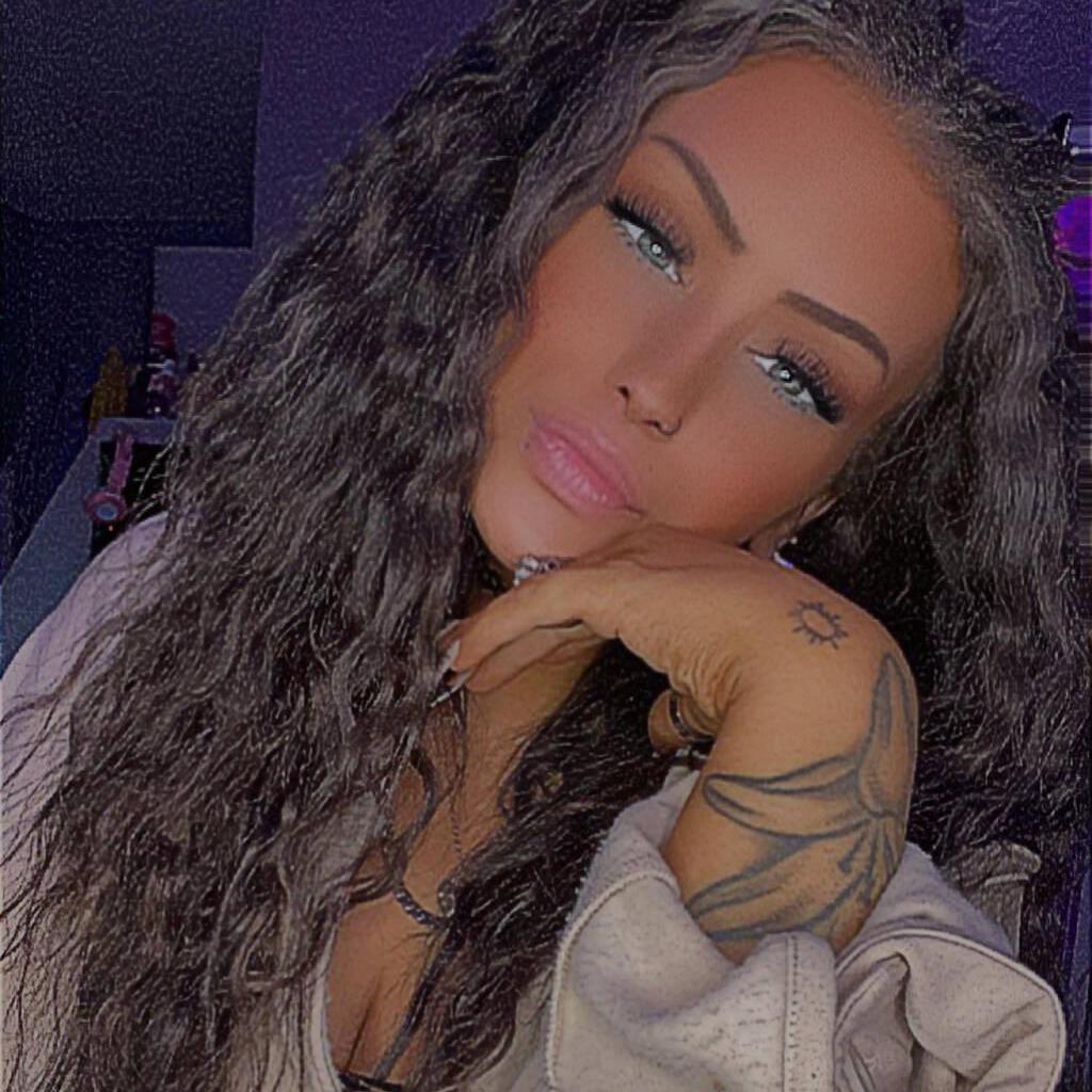 
                        Evie
                     is Female Escorts. | Hamilton | Ontario | Canada | canadatopescorts.com 