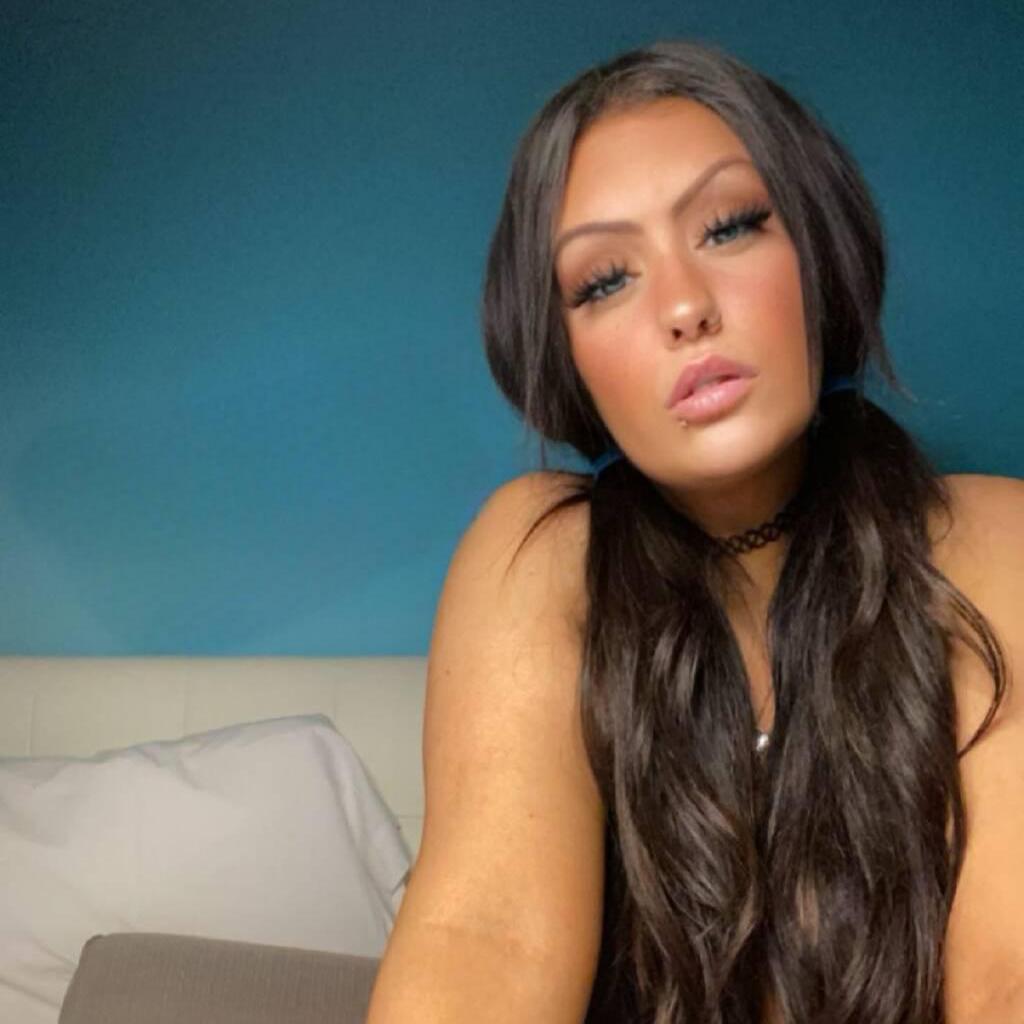 
                        Evie
                     is Female Escorts. | Hamilton | Ontario | Canada | canadatopescorts.com 