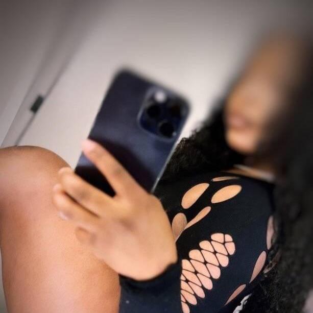 
                        Issa
                     is Female Escorts. | Niagara | Ontario | Canada | canadatopescorts.com 