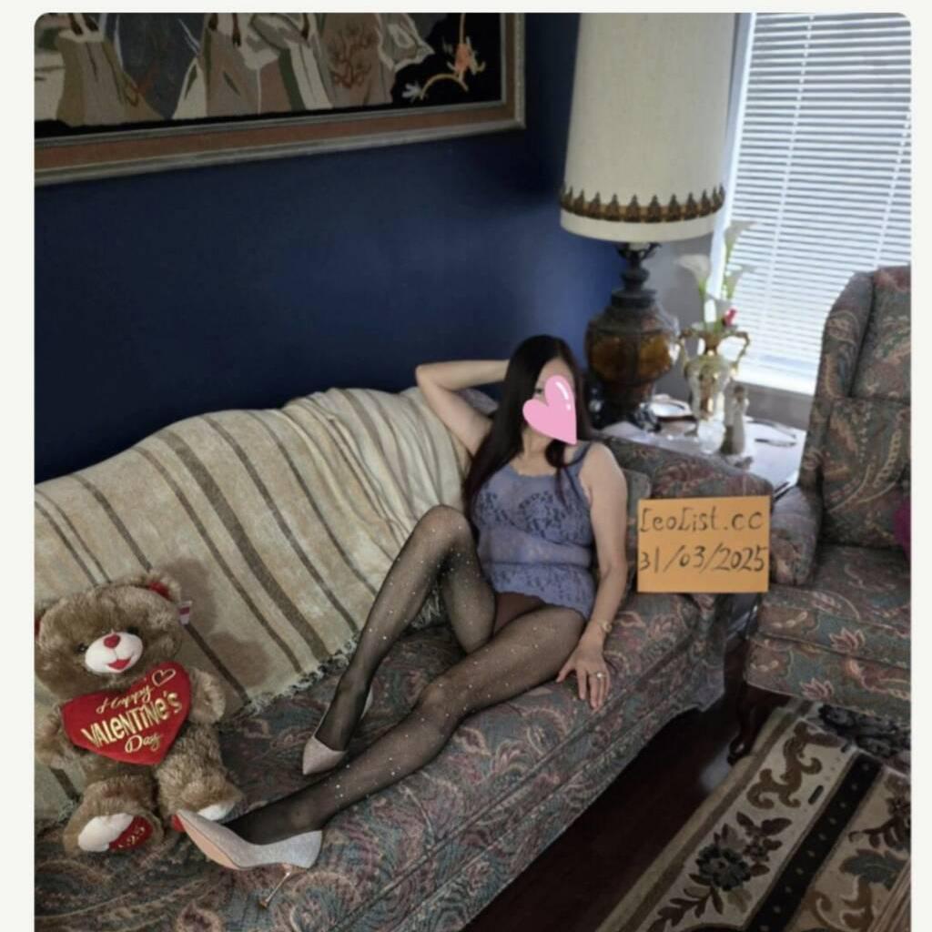 
                        Lisa
                     is Female Escorts. | Vancouver | British Columbia | Canada | canadatopescorts.com 